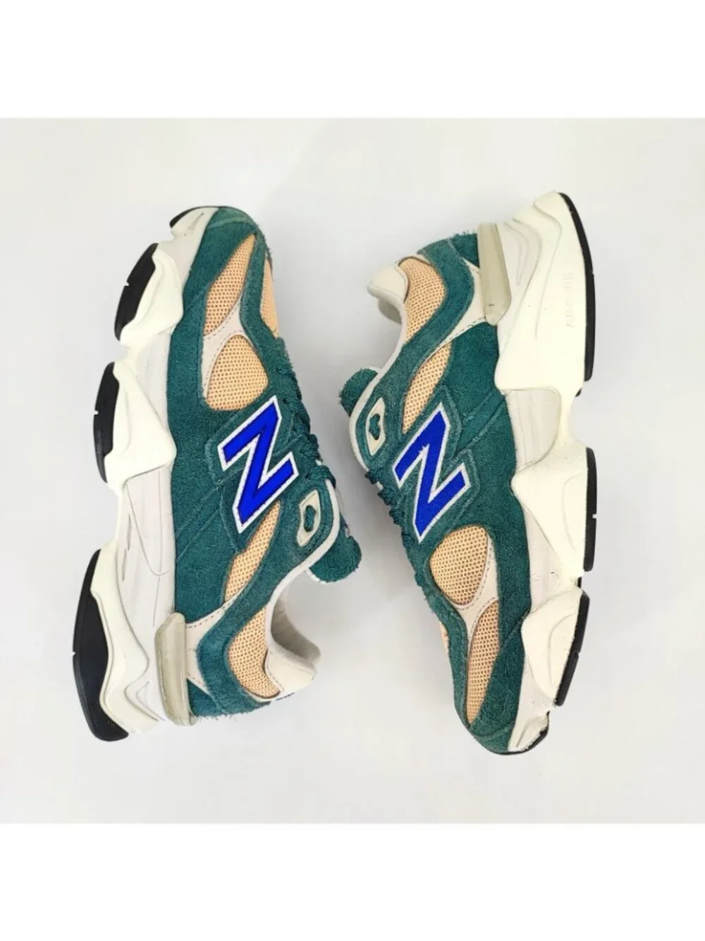 New Balance 9060 Women's 6.5 US Sneakers Suede Green GC9060GP